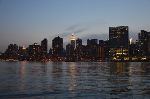 New York Manhatten Skyline am Abend