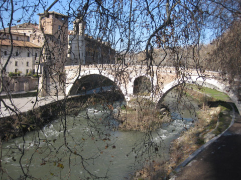 Rom Tiberbrucke und Insel